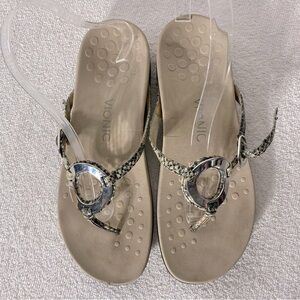 5/&25 Vionic Slip On Animal Print Flip Flop Thong Sandals 11